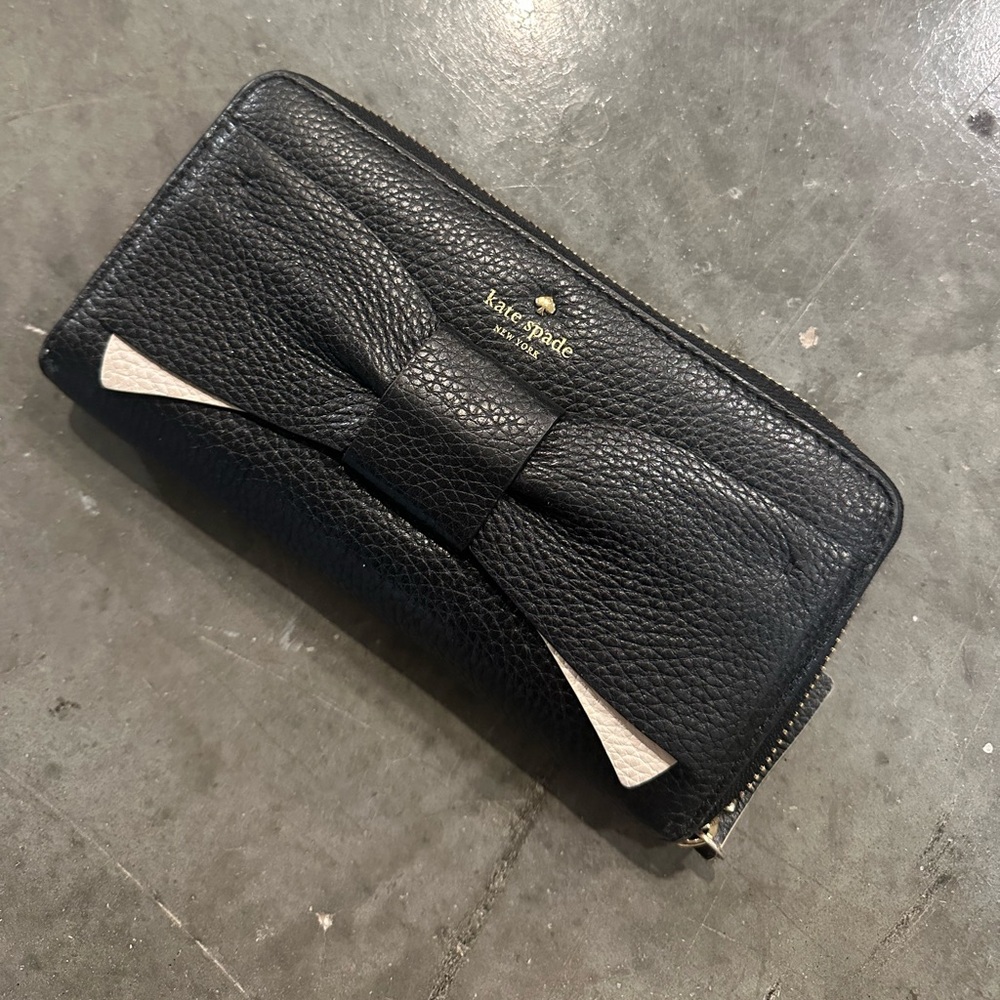 Kate Spade Black Leather Bow Wallet